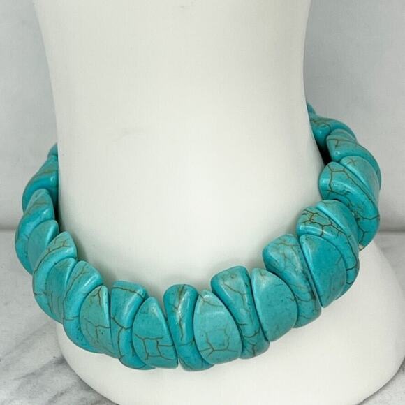 Faux Turquoise Beaded Stretch Bracelet - Picture 5 of 6